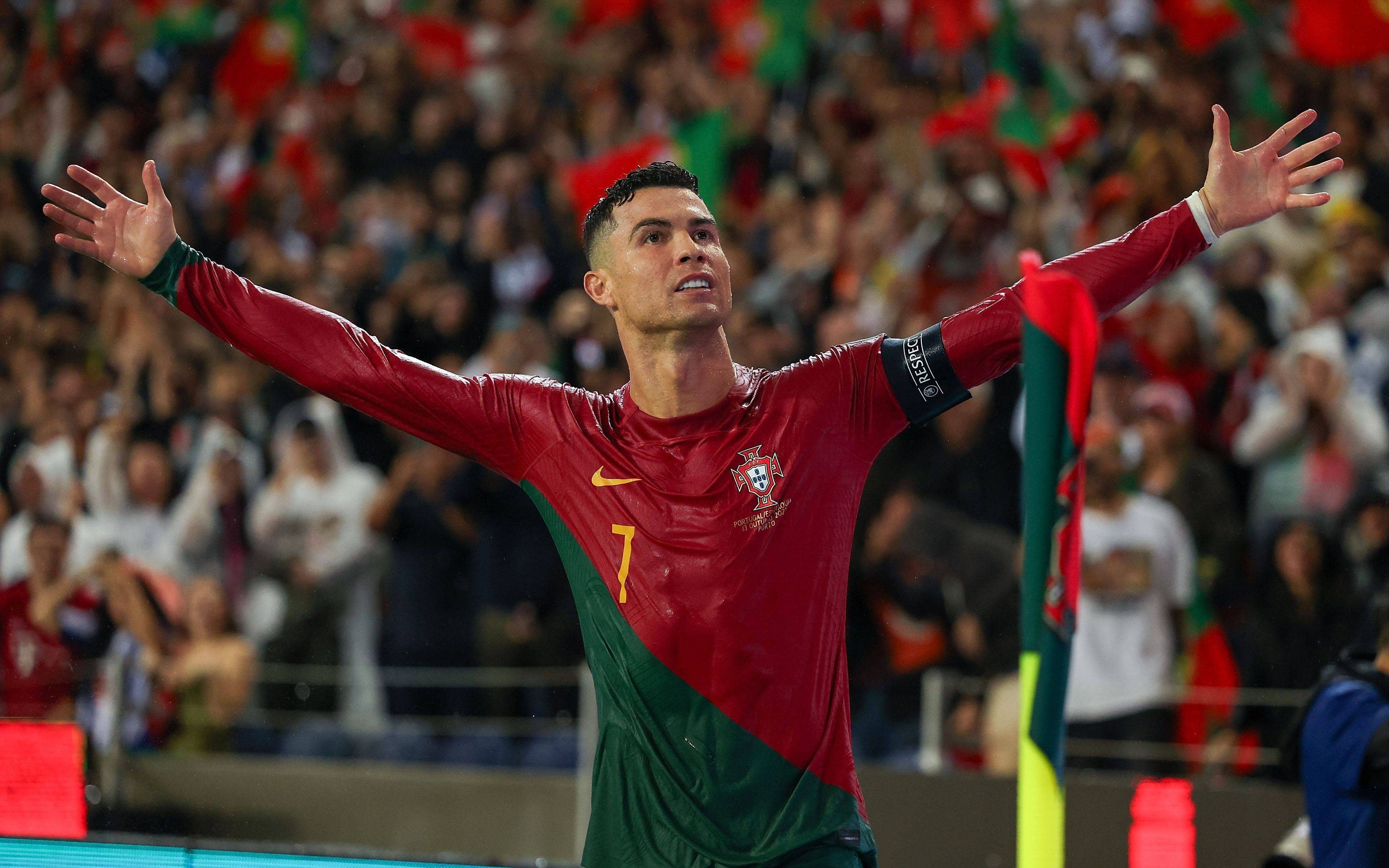 C罗连续十五场比赛得分超过出色发挥,切尔西不断突破!全场沸腾不已的简单介绍 C罗连续十五场比赛得分超过出色发挥,切尔西不断突破!全场沸腾不已的简单介绍