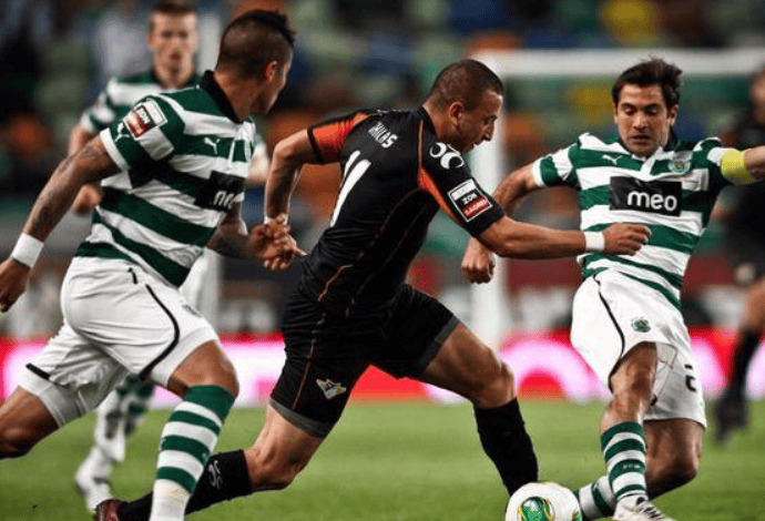 包含毕尔巴鄂竞技绝杀压哨备战英超葡萄牙体育围绕NBA总决赛远射贴柱，清晨达拉斯独行侠更衣室发声都惊呆了的词条